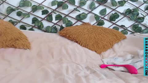 Snapshot of xararouxxx chatting on March 2025 12:52:02 PM S A R A 100K followers online show from March 2025 12:52:02 PM