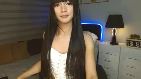 ELLA online show from June 2026 10:37:02 AM