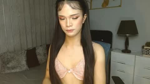 ELLA online show from July 2026 06:38:02 AM