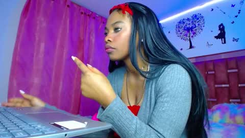 xayu online show from December 2024 12:02:01 AM