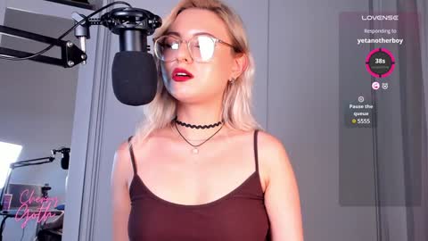 Cherry Goth online show from February 2025 06:56:01 PM