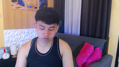 Charlie online show from November 2025 03:52:02 PM