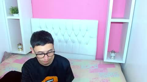 xcoupleplayxx online show from May 2026 03:00:01 AM
