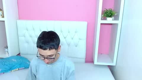 xcoupleplayxx online show from May 2026 03:01:02 AM