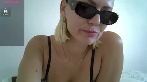 Snapshot of xdaisyhansen chatting on February 2025 11:33:02 AM Daisy Hansen online show from February 2025 11:33:02 AM