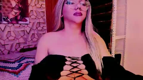 Snapshot of xdirtymistressx chatting on December 2025 07:36:01 AM XDirtymistressX online show from December 2025 07:36:01 AM