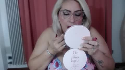 Elena online show from May 2026 07:37:01 AM