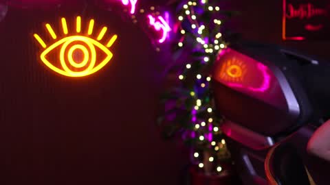 Snapshot of xforyoureyesonlyx chatting on February 2025 06:15:01 AM Anne online show from February 2025 06:15:01 AM