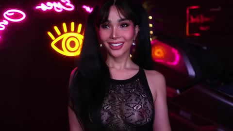 Snapshot of xforyoureyesonlyx chatting on February 2025 03:54:02 AM Anne online show from February 2025 03:54:02 AM