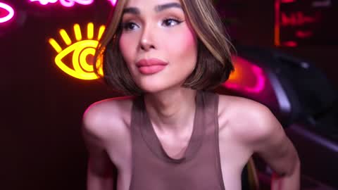 Snapshot of xforyoureyesonlyx chatting on February 2025 01:00:01 AM Anne online show from February 2025 01:00:01 AM