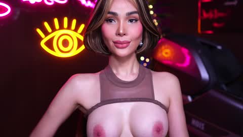 Snapshot of xforyoureyesonlyx chatting on February 2025 04:03:02 AM Anne online show from February 2025 04:03:02 AM