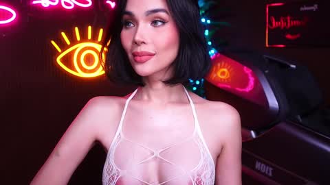 Snapshot of xforyoureyesonlyx chatting on March 2025 07:30:01 AM Anne online show from March 2025 07:30:01 AM