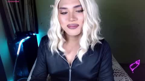 Snapshot of xfreyalibitina69x chatting on December 2025 01:35:02 AM xfreyalibitina69x online show from December 2025 01:35:02 AM