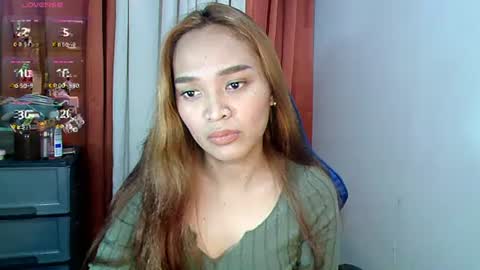 xhotlickerkiarax online show from December 2024 09:00:02 PM