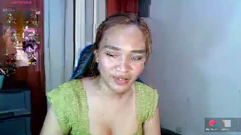 xhotlickerkiarax online show from December 2024 02:40:02 PM