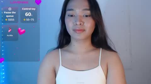 xhotlickerkiarax online show from May 2026 06:00:01 AM