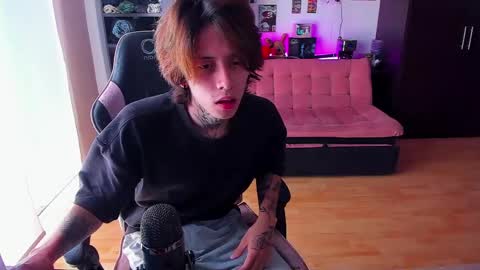 xIce Boy online show from April 2026 03:20:01 PM