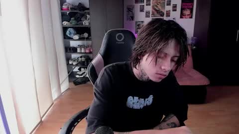 xIce Boy online show from May 2026 04:02:01 PM