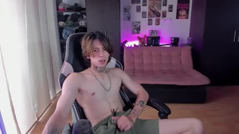 xIce Boy online show from May 2026 08:47:02 PM