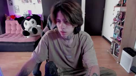 xIce Boy online show from May 2026 01:51:01 PM
