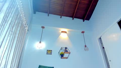 tifanny  online show from February 2025 06:54:02 PM