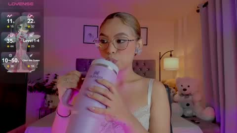 camila online show from May 2026 08:38:02 PM