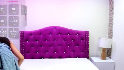 Xime  online show from September 2025 07:57:02 PM