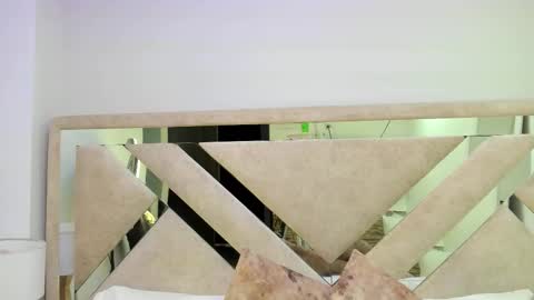 Snapshot of ximena_vasquez8 chatting on December 2025 04:19:01 AM Xime online show from December 2025 04:19:01 AM