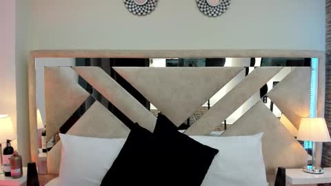 Xime  online show from April 2026 03:56:01 AM