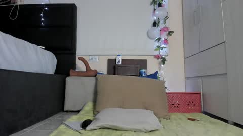 Snapshot of ximtia_xs chatting on January 2025 12:30:02 PM ximtia online show from January 2025 12:30:02 PM