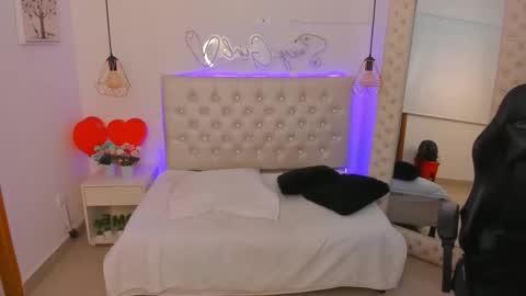 Snapshot of xiomara_cortes chatting on February 2025 01:25:01 AM xiomara_cortes online show from February 2025 01:25:01 AM