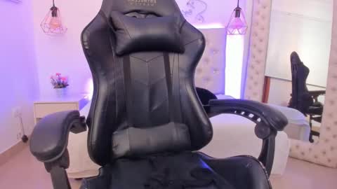 Snapshot of xiomara_cortes chatting on February 2025 01:48:02 AM xiomara_cortes online show from February 2025 01:48:02 AM