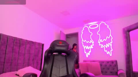 Snapshot of xiomara_cortes chatting on October 2025 07:43:01 PM xiomara_cortes online show from October 2025 07:43:01 PM