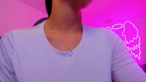 Snapshot of xiomara_cortes chatting on November 2025 12:07:01 PM xiomara_cortes online show from November 2025 12:07:01 PM