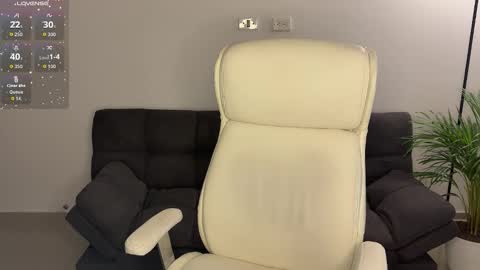 Snapshot of xisisxx chatting on September 2025 08:10:01 PM xisisxx online show from September 2025 08:10:01 PM