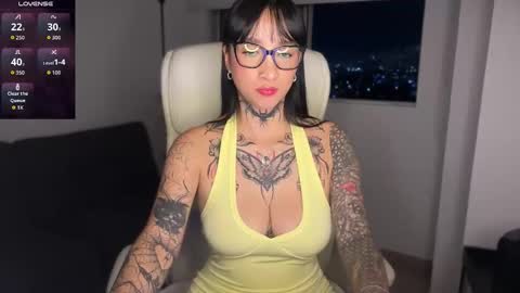 Snapshot of xisisxx chatting on November 2025 12:10:02 AM xisisxx online show from November 2025 12:10:02 AM