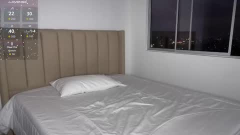 Snapshot of xisisxx chatting on March 2026 11:33:01 PM xisisxx online show from March 2026 11:33:01 PM