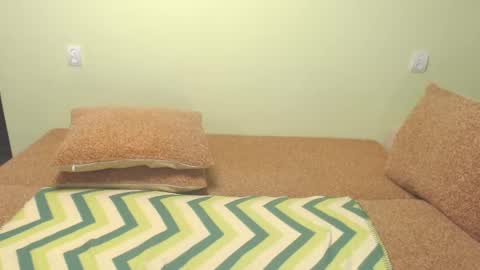 Julia online show from February 2025 09:36:01 AM