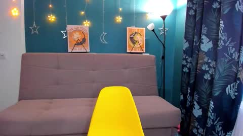 Chloe online show from January 2025 08:09:02 AM