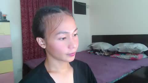 Snapshot of xlovely_destinyx chatting on January 2025 04:00:02 PM Alice online show from January 2025 04:00:02 PM