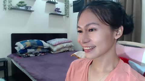 Snapshot of xlovely_destinyx chatting on June 2026 07:47:02 PM Alice online show from June 2026 07:47:02 PM