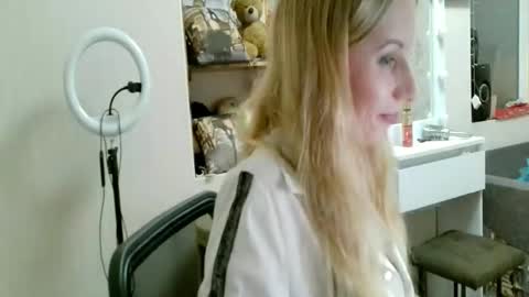 Snapshot of xmilagrosxs chatting on April 2026 08:53:01 PM xMilagrosxs online show from April 2026 08:53:01 PM
