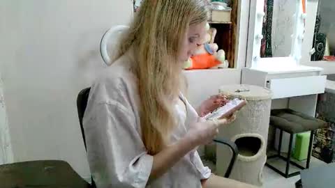 Snapshot of xmilagrosxs chatting on May 2026 10:34:02 AM xMilagrosxs online show from May 2026 10:34:02 AM