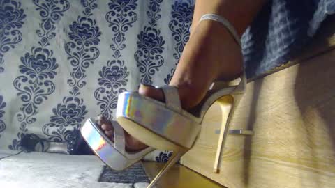 Snapshot of xmistressmonroex chatting on November 2025 09:08:02 AM Monroe online show from November 2025 09:08:02 AM