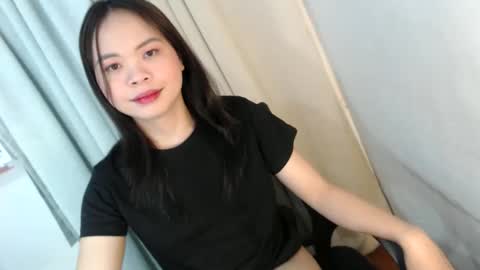 nathalie online show from February 2026 02:15:02 AM