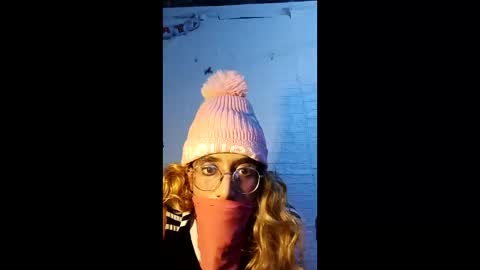 xoomia3 online show from March 2026 05:44:02 AM