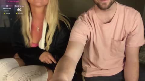 xoprincesspeachxo online show from January 2026 10:57:02 PM