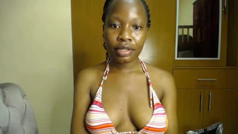 Xoxo online show from December 2025 06:16:01 PM