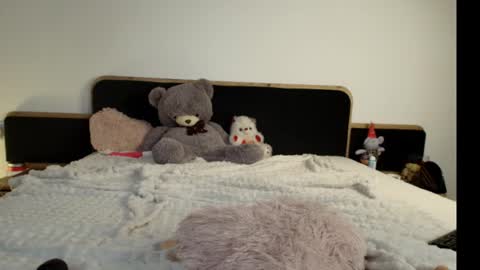 Cherry online show from April 2026 04:39:01 AM