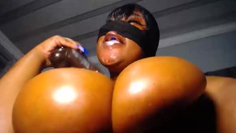 xpanther_23 online show from December 2025 01:55:01 AM